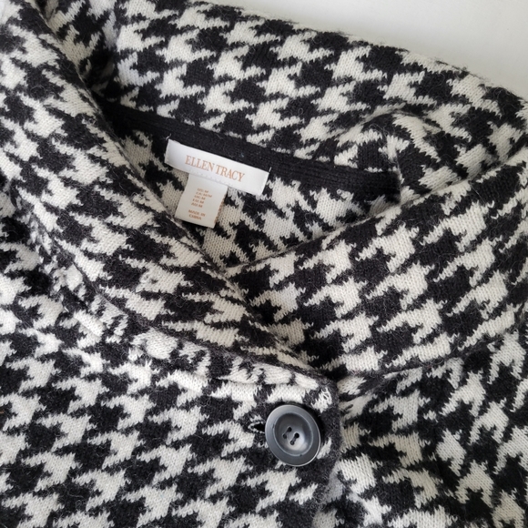 Ellen Tracy shawl collar sweater - Picture 3 of 7